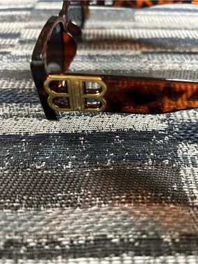 Tortoiseshell Women’s Sunglasses with Gold BB Accent